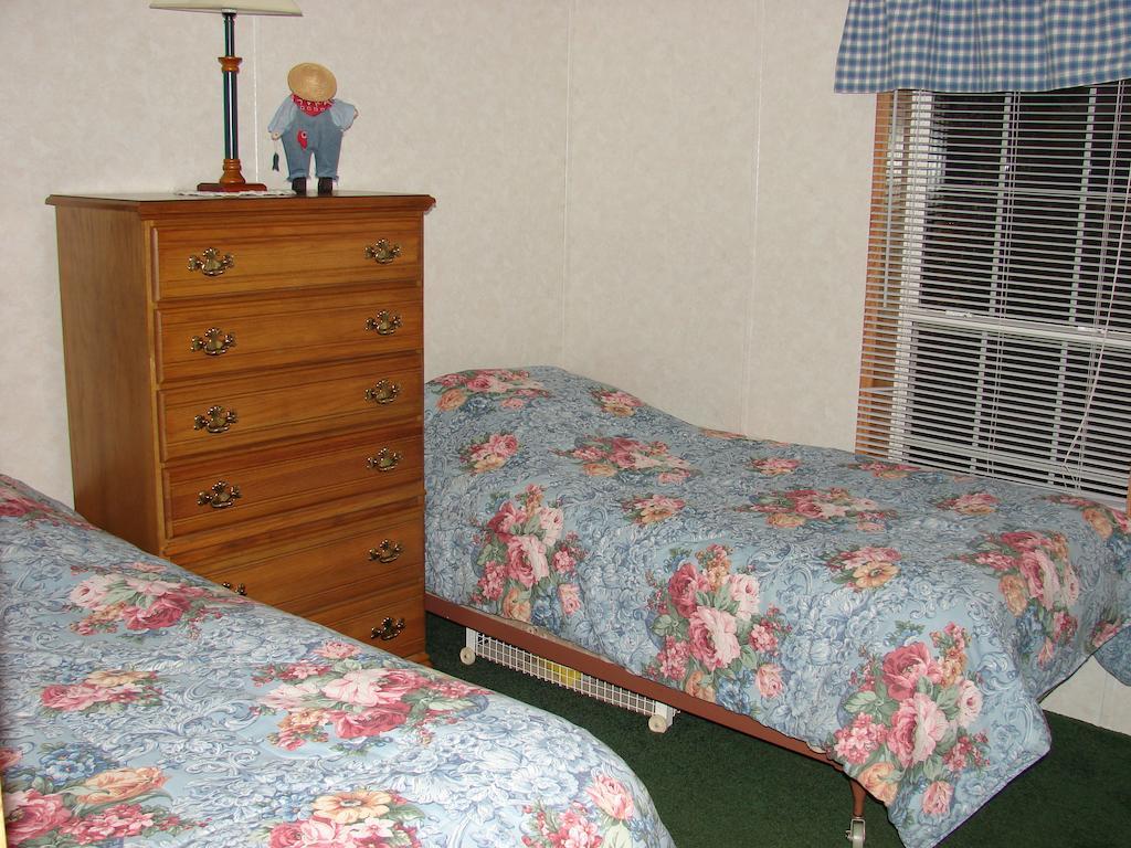 Stony Point Resort & Campground Cass Lake Room photo